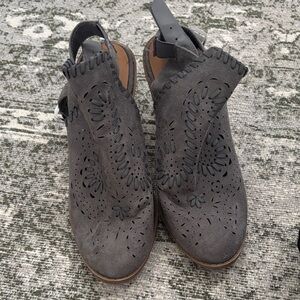 Gray Women's country heels